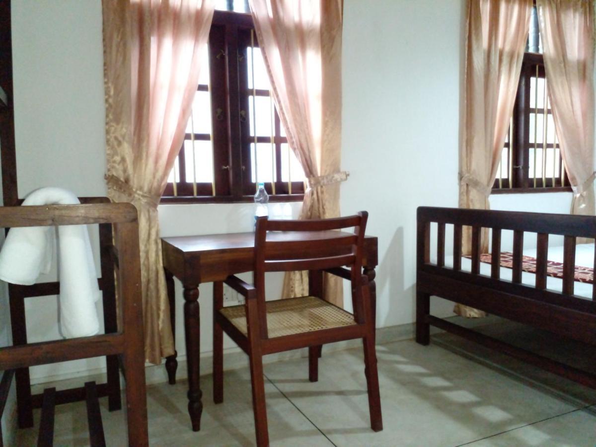 Muduna Walawwa Resort Канди Екстериор снимка