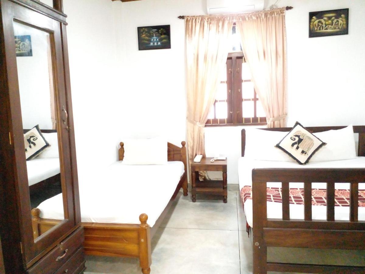 Muduna Walawwa Resort Канди Екстериор снимка