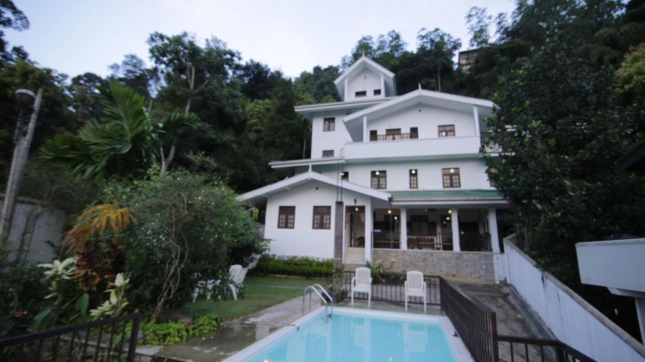 Muduna Walawwa Resort Канди Екстериор снимка
